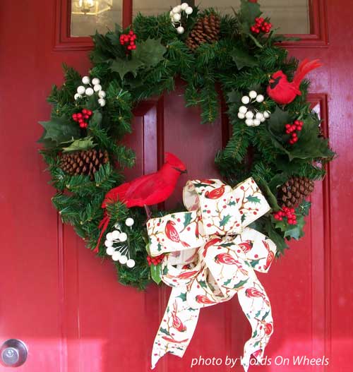 Christmas Door Decoration for Holiday Pizzazz