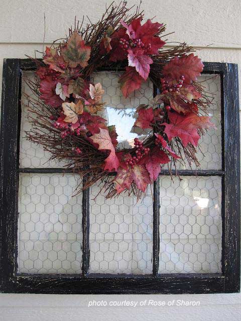 screen window wreath display