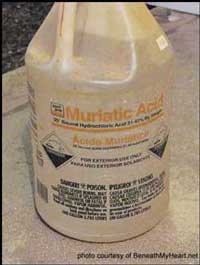 picture of muriatic acid container